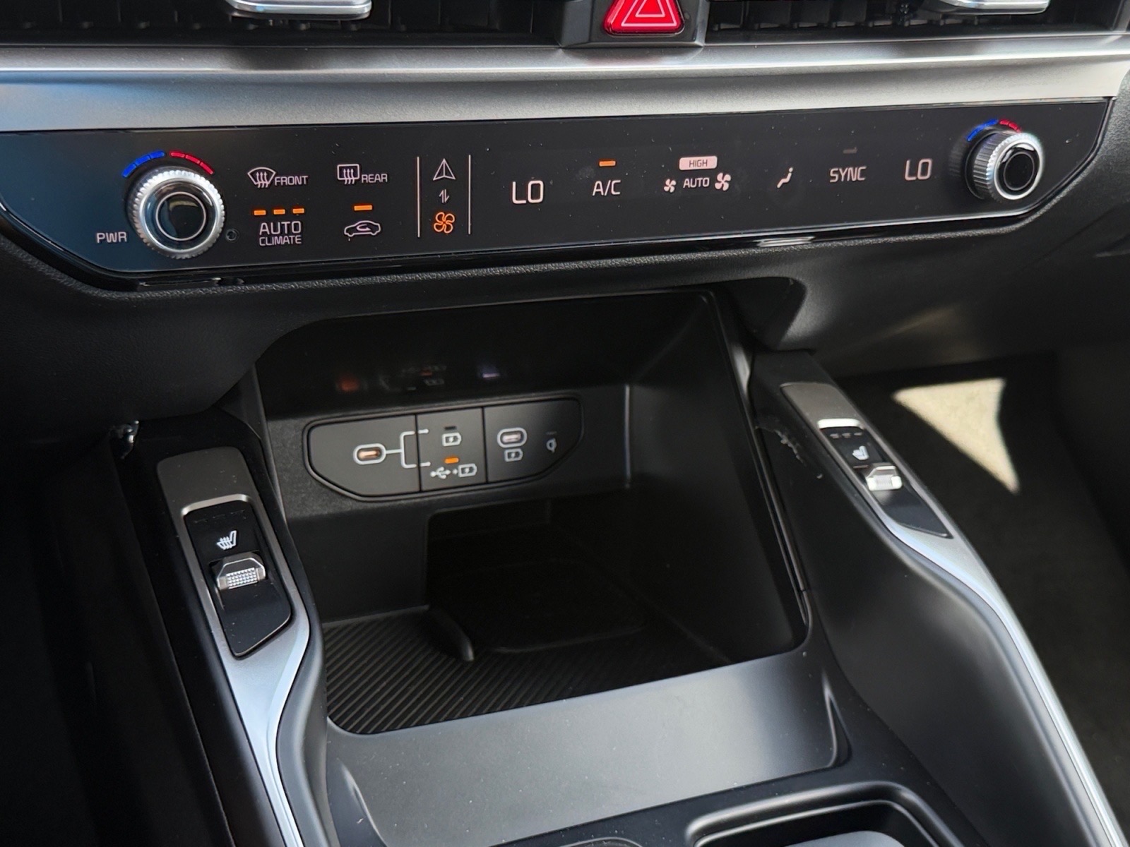 KiaSorento25