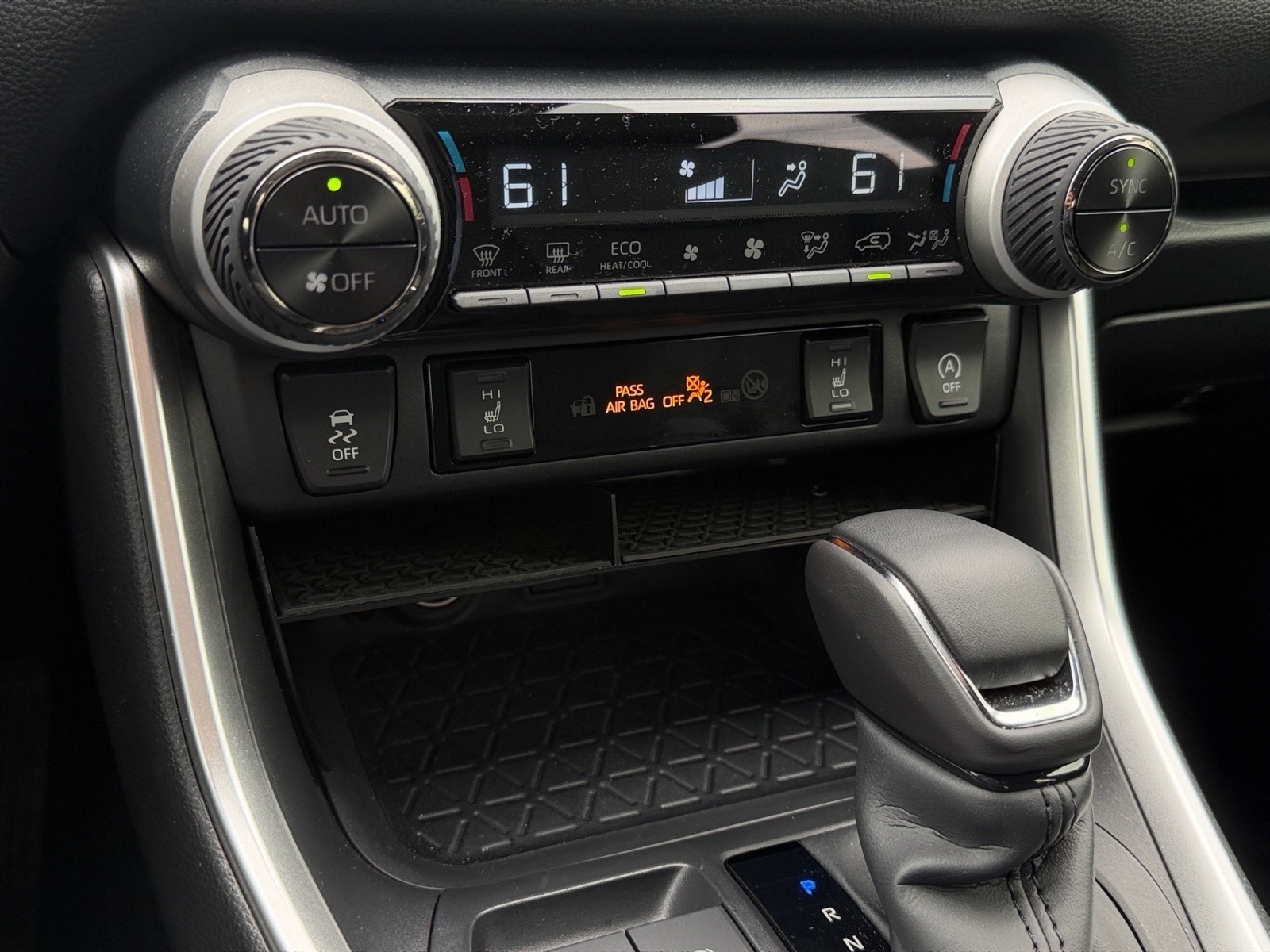 ToyotaRAV425