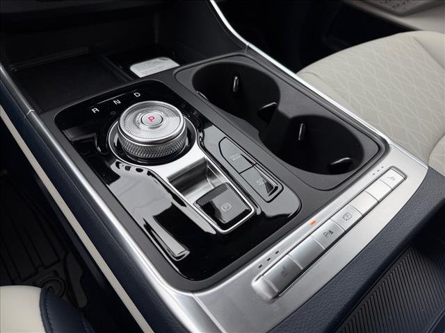 KiaCarnival Hybrid26