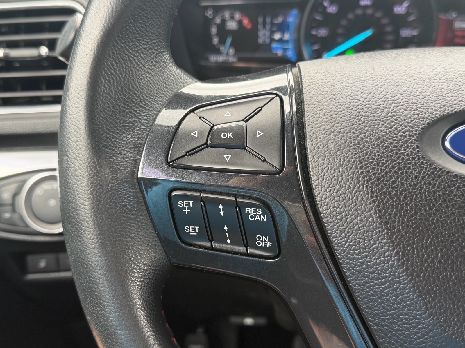 FordExplorer26