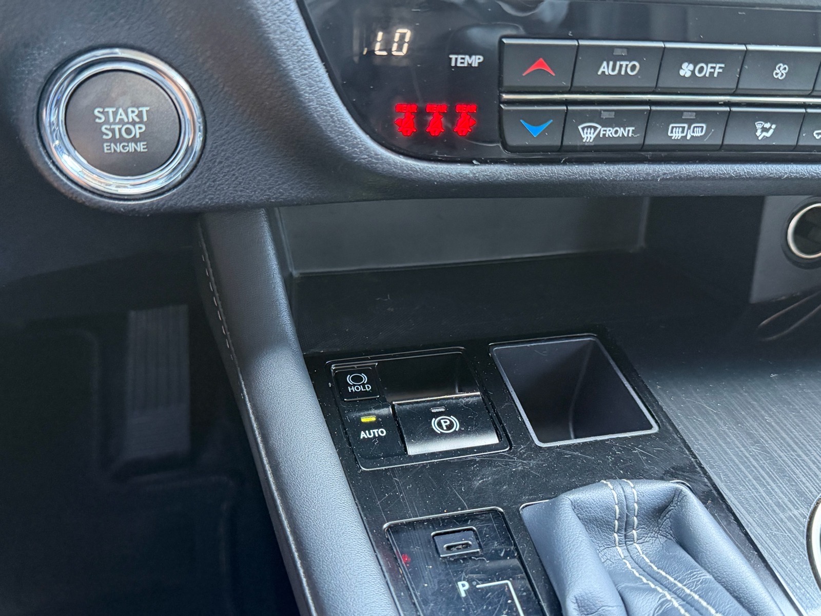 LexusRX 35026