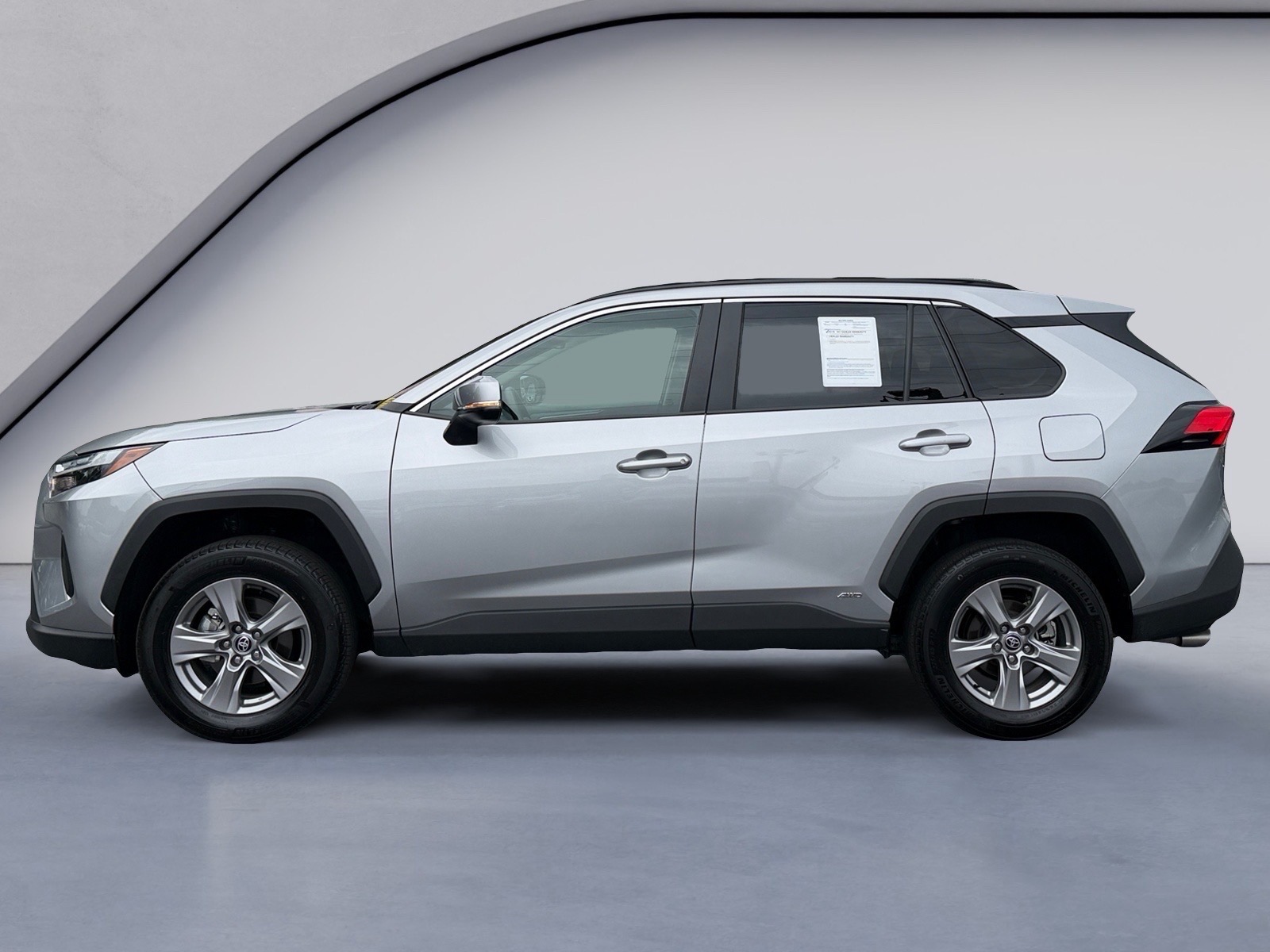 ToyotaRAV4 Hybrid2