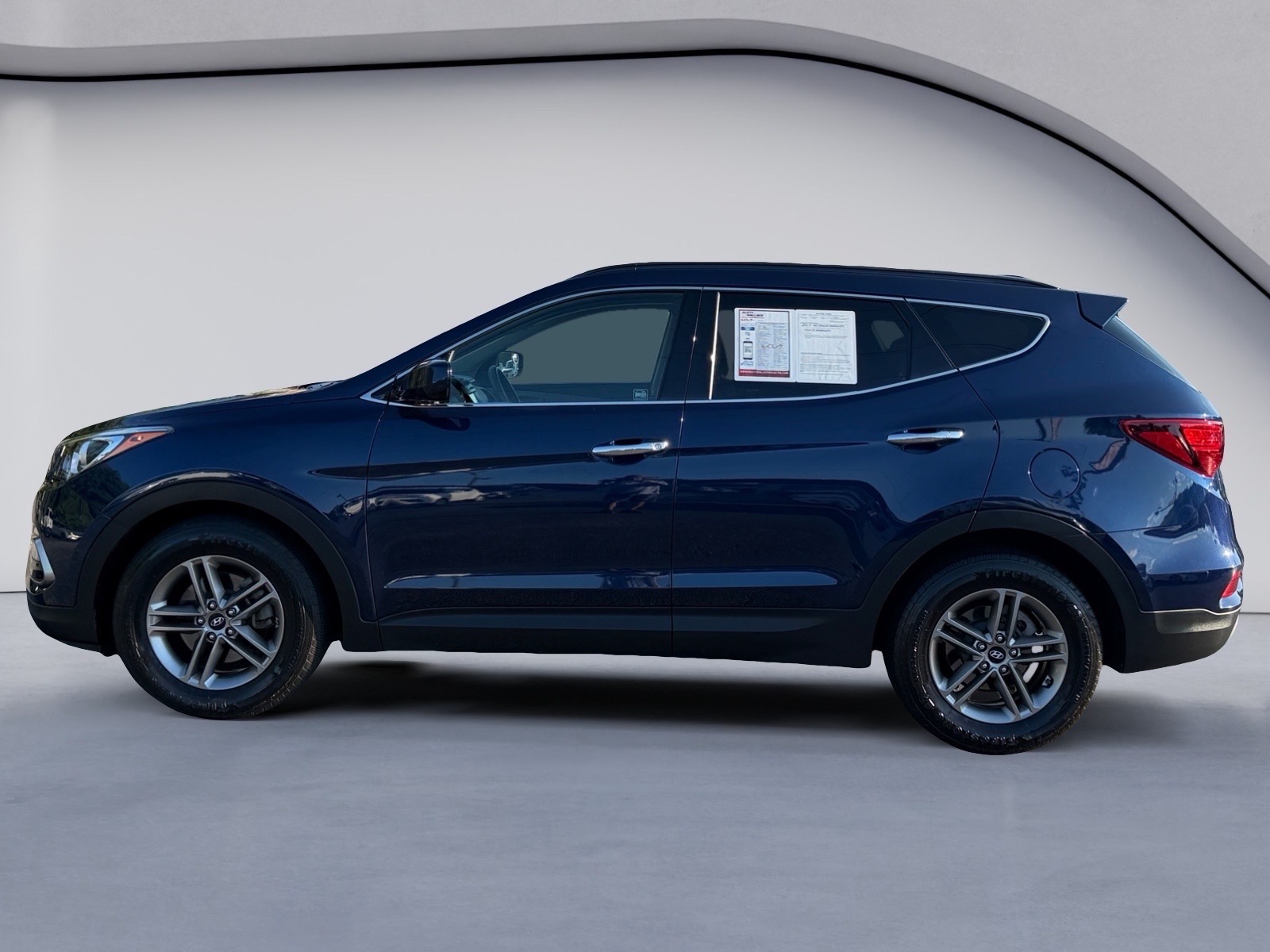 HyundaiSANTA FE Sport2