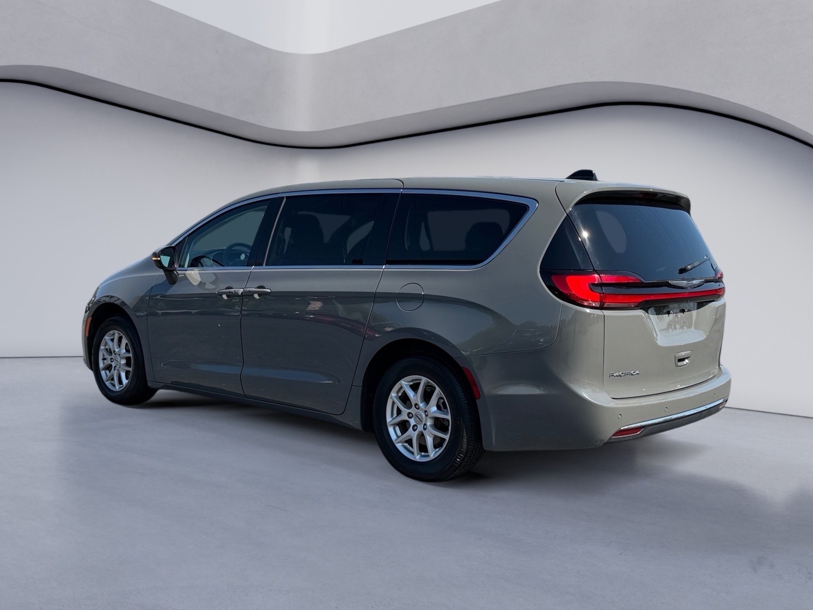 ChryslerPacifica3