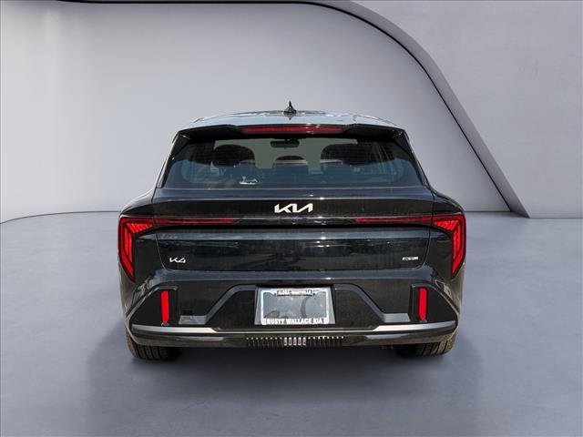 KiaK4 Hatchback4