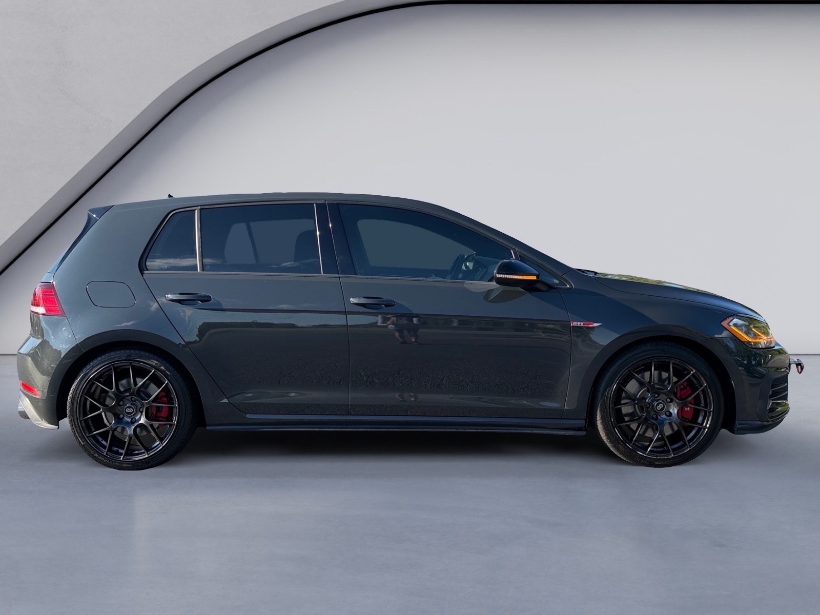 VolkswagenGolf GTI6