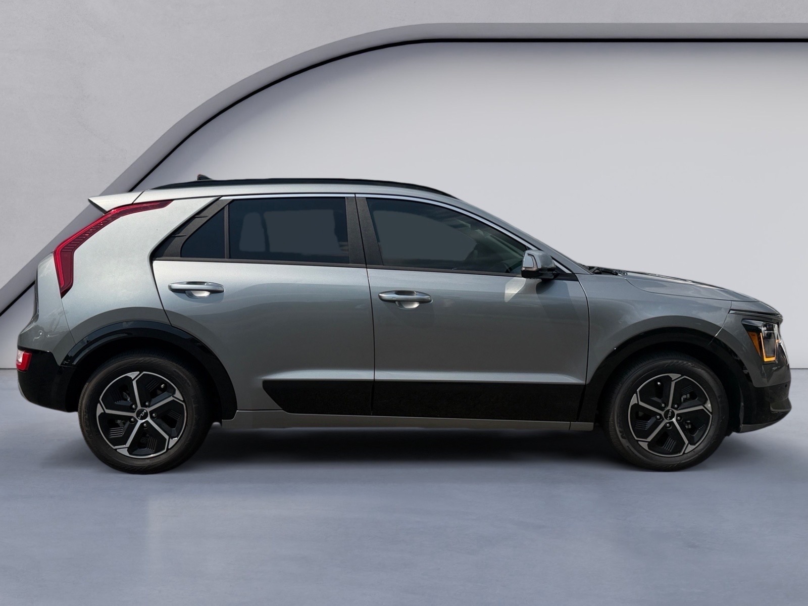 KiaNiro6