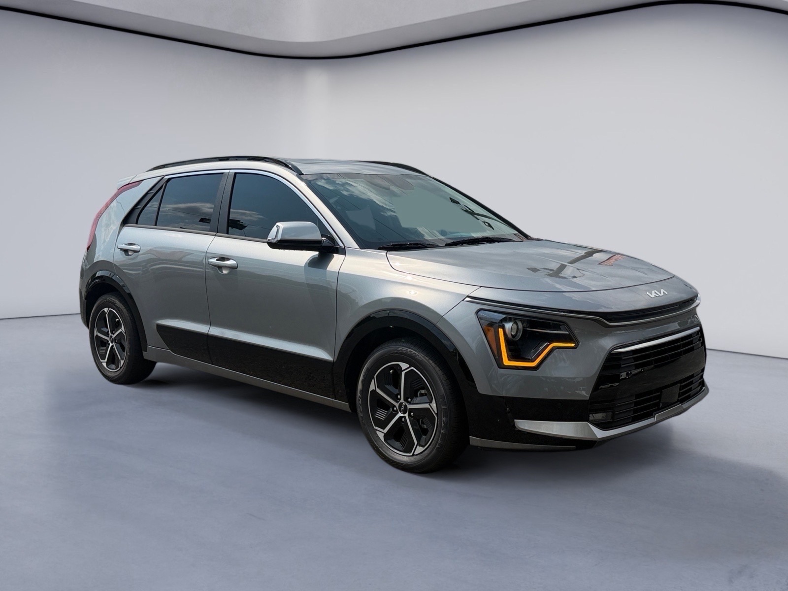 KiaNiro7