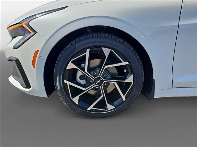 2025 Kia K5 EX