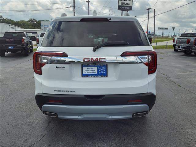 2023 GMC Acadia SLT