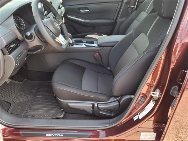 2025 Nissan Sentra SV - Photo 10