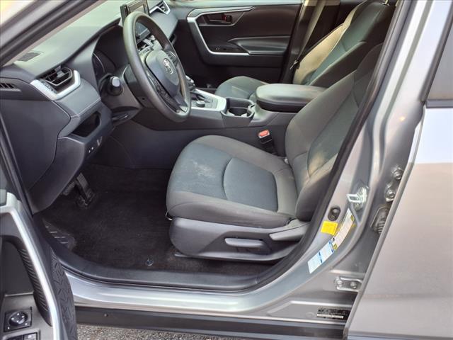 2021 Toyota RAV4 Hybrid LE - Photo 10