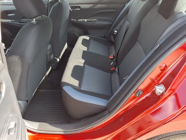 2025 Nissan Versa 1.6 SV - Photo 11
