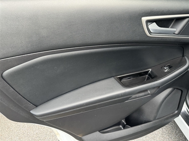 2020 Ford Edge SEL - Photo 12