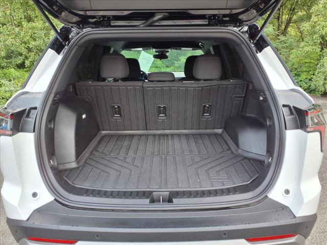 2025 Chevrolet Equinox LT - Photo 12