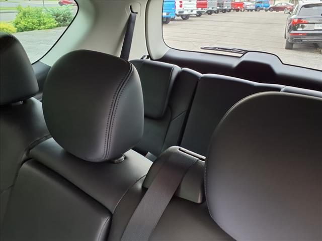 2023 Nissan Armada SV 4WD - Photo 12