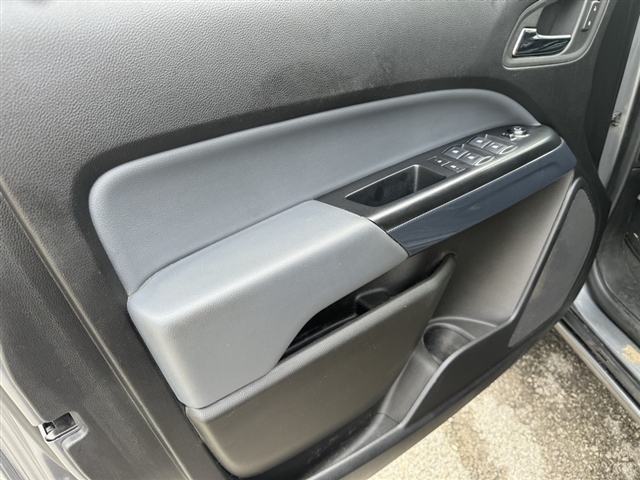 2022 Chevrolet Colorado Z71 - Photo 13