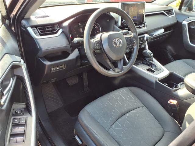 2023 Toyota RAV4 XLE - Photo 13