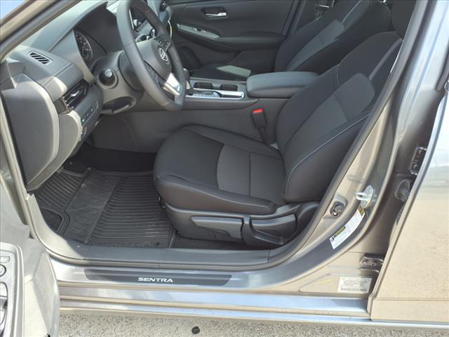 2025 Nissan Sentra SV - Photo 13