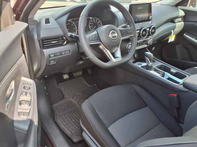 2025 Nissan Sentra SV - Photo 13