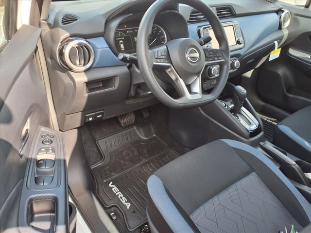2025 Nissan Versa 1.6 SV - Photo 13