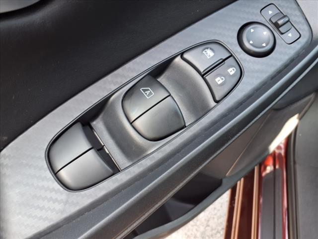2025 Nissan Sentra SV - Photo 14