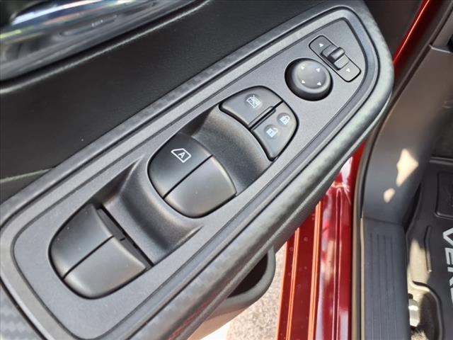 2025 Nissan Versa 1.6 SV - Photo 14