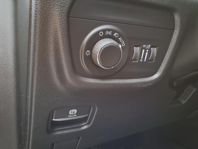 2022 Jeep Grand Cherokee Laredo 4WD - Photo 15