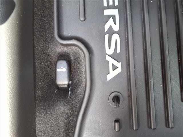 2025 Nissan Versa 1.6 SV - Photo 15