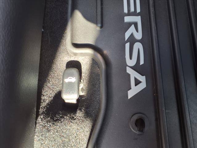 2025 Nissan Versa 1.6 SV - Photo 15