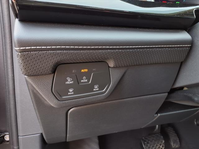 2025 Volkswagen Atlas 2.0T SE w/Technology - Photo 16
