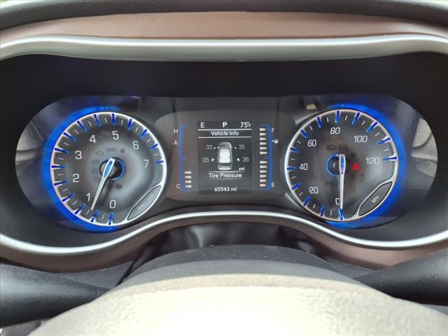 2022 Chrysler Voyager LX - Photo 17