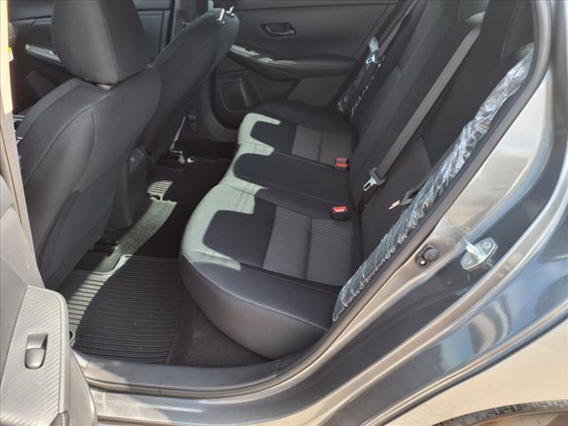 2025 Nissan Sentra SV - Photo 17