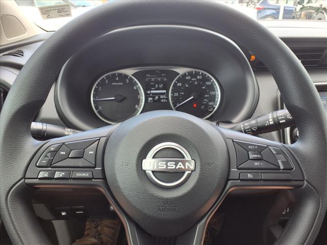 2025 Nissan Kicks Play S - Photo 17