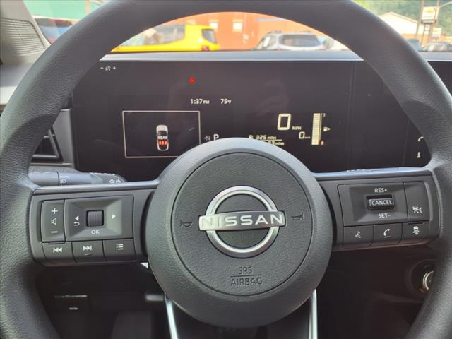2025 Nissan Kicks SV - Photo 17