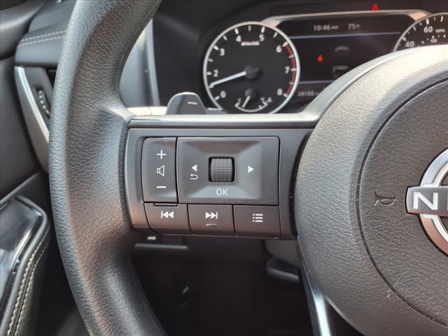 2024 Nissan Rogue SV - Photo 18