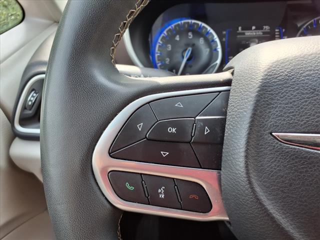 2022 Chrysler Voyager LX - Photo 19