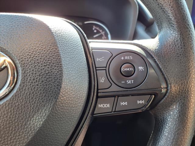 2023 Toyota RAV4 XLE - Photo 19
