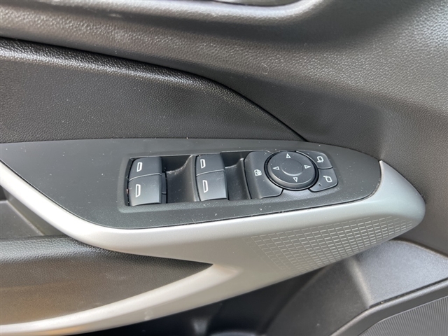 2024 Chevrolet Trax LS - Photo 19