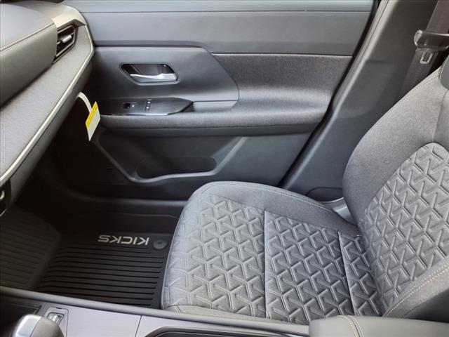 2025 Nissan Kicks SV AWD - Photo 22