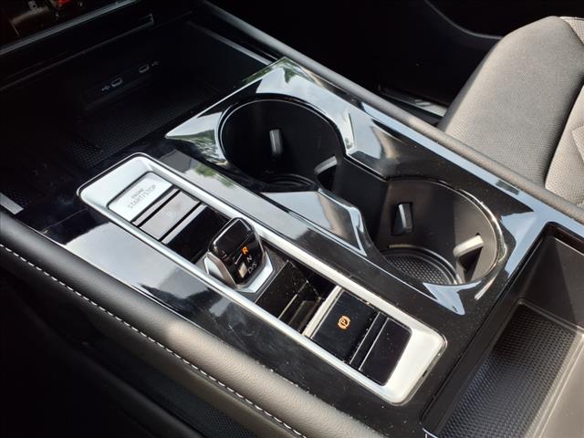2025 Volkswagen Atlas 2.0T SE w/Technology - Photo 24