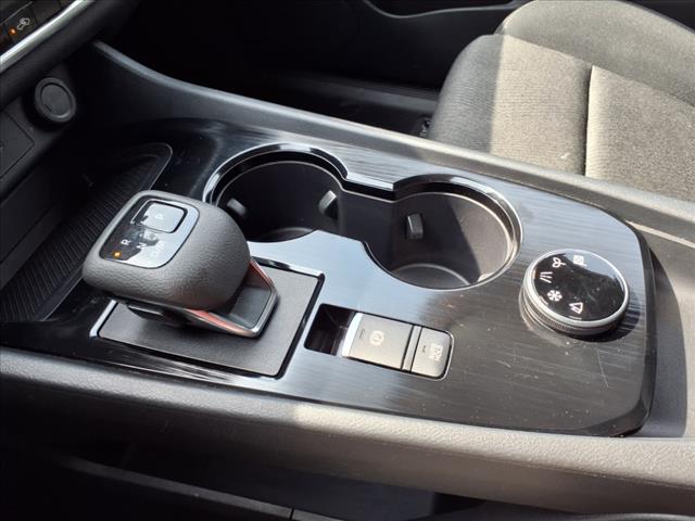 2024 Nissan Rogue SV - Photo 24