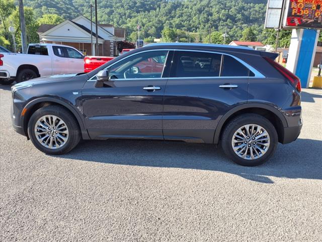 2025 Cadillac XT4 Premium Luxury AWD - Photo 2