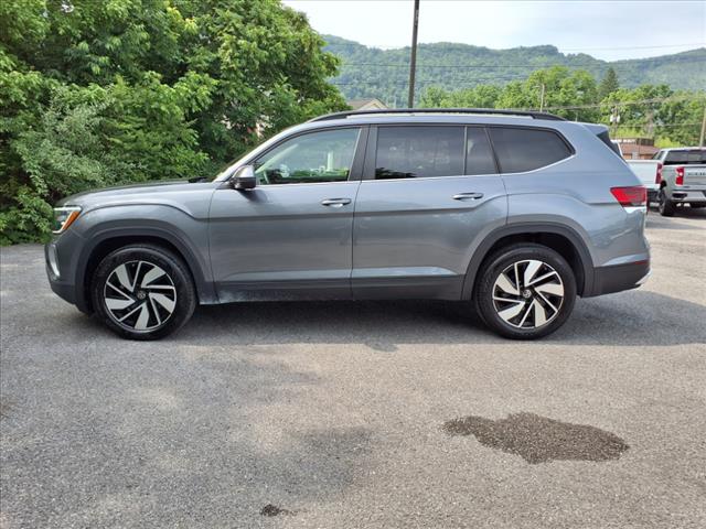2025 Volkswagen Atlas 2.0T SE w/Technology - Photo 2