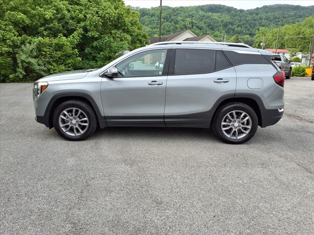 2024 GMC Terrain SLT AWD - Photo 2