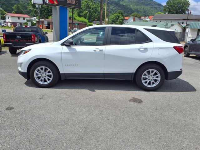 2021 Chevrolet Equinox LS AWD - Photo 2