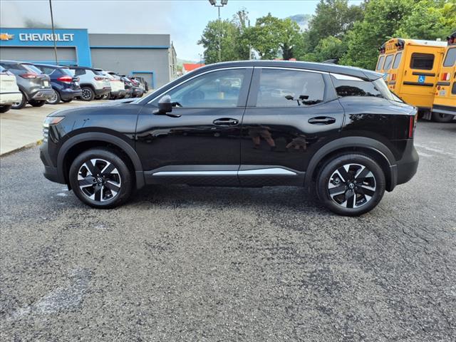2025 Nissan Kicks SV AWD - Photo 2