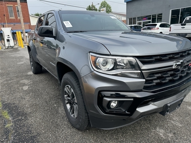 2022 Chevrolet Colorado Z71 - Photo 3
