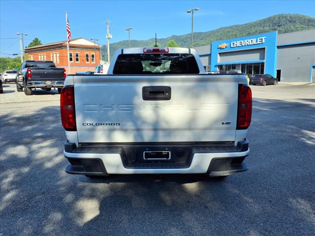 2022 Chevrolet Colorado LT 4WD CREW CAB - Photo 4