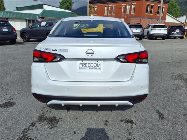 2025 Nissan Versa 1.6 SV - Photo 4